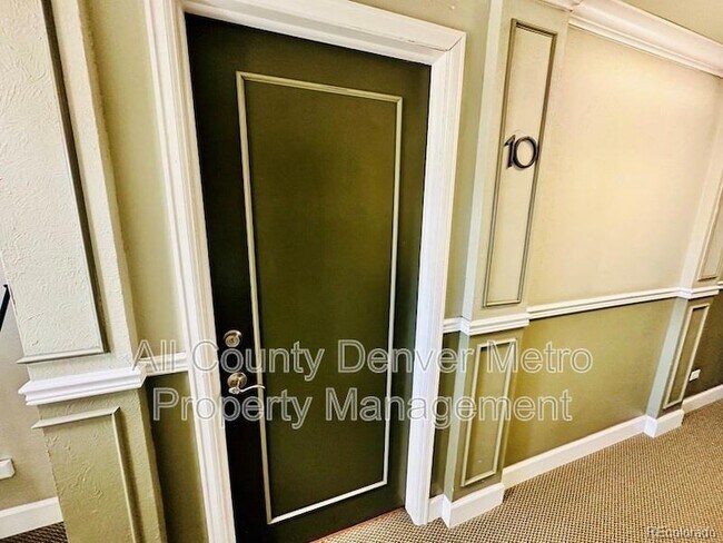 Building Photo - 1435 N Elizabeth St