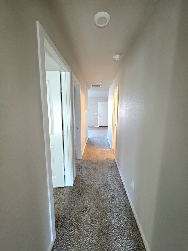 Building Photo - 2518 Rio Pl