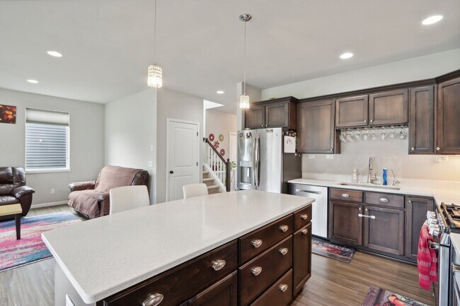 Building Photo - 5811 Levitan Ln