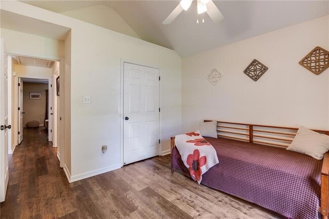 Building Photo - 20110 Tammany Ave