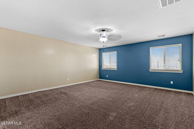 Building Photo - 405 Saltford Pl