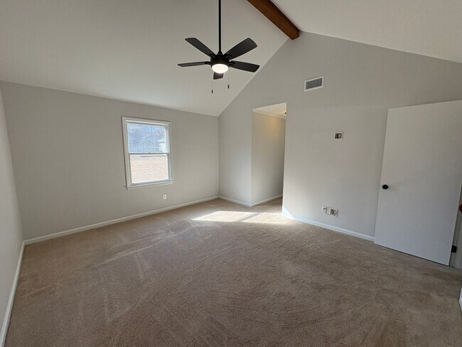 Building Photo - Rent Special on Beautifully Updated 3 Bedroom Home!