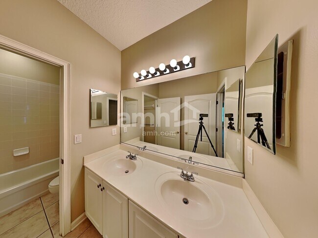 Building Photo - 3196 Trout Creek Ct