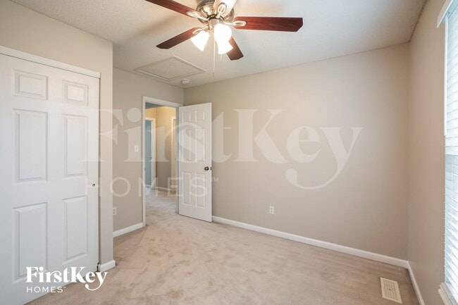 Building Photo - 1813 Highcrest Dr