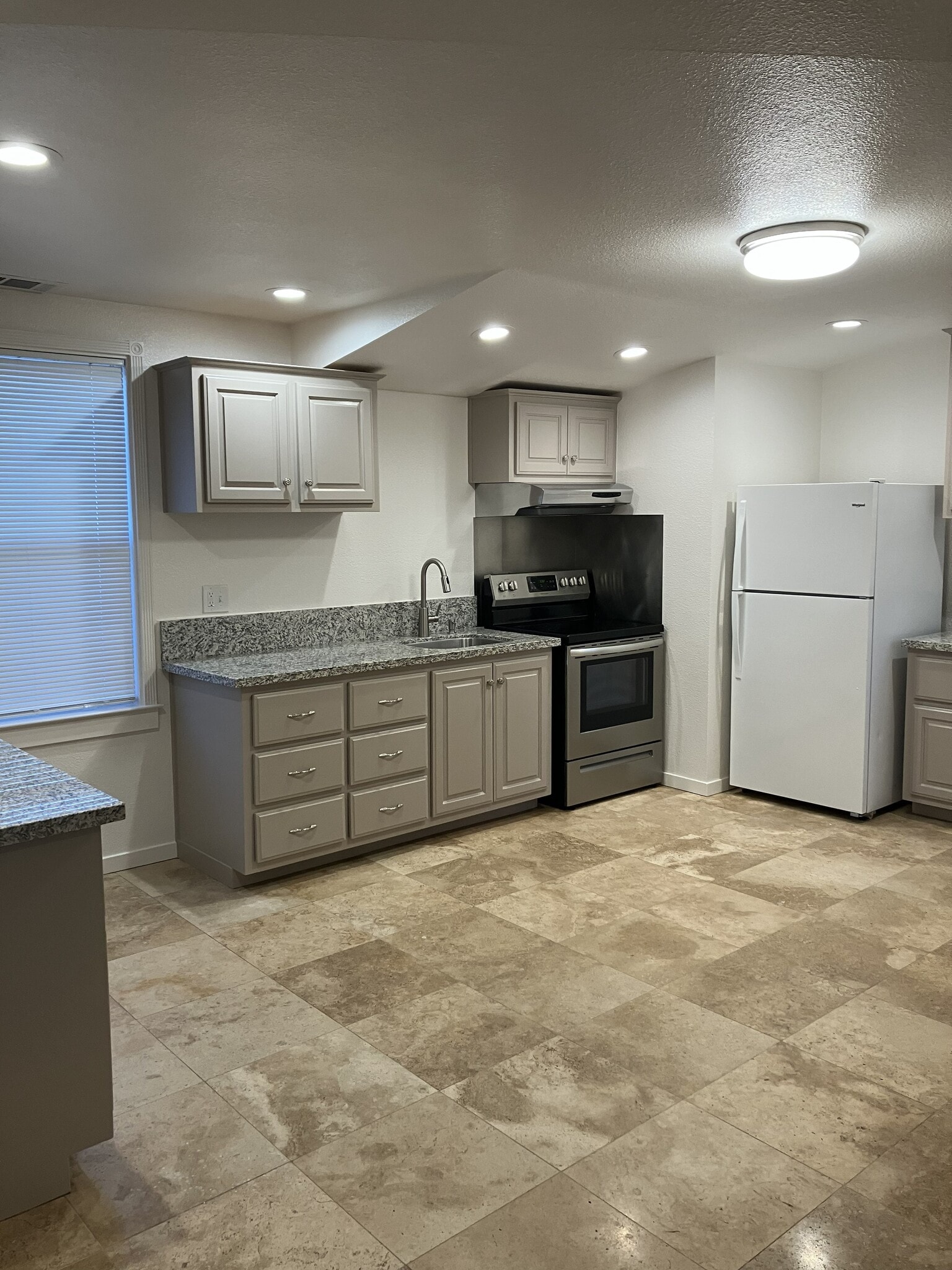 Building Photo - 1145 Delaware St