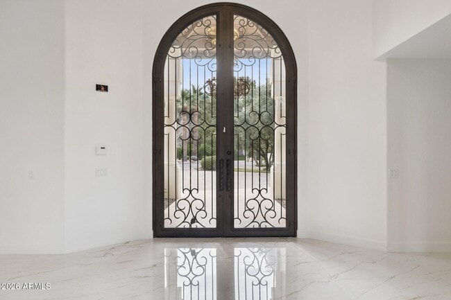 Building Photo - 8303 N 61st Pl