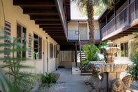 Solana Courtyard - Solana