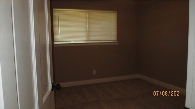 Building Photo - 13223 Kit Ln
