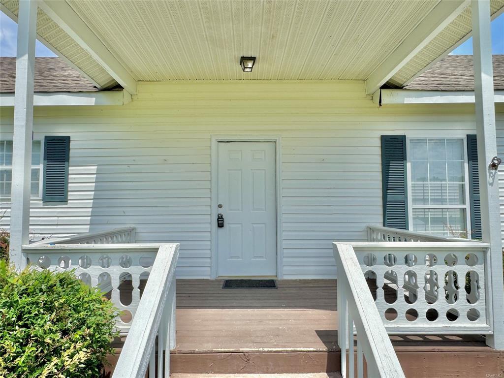Building Photo - 1520 Hogan Rd