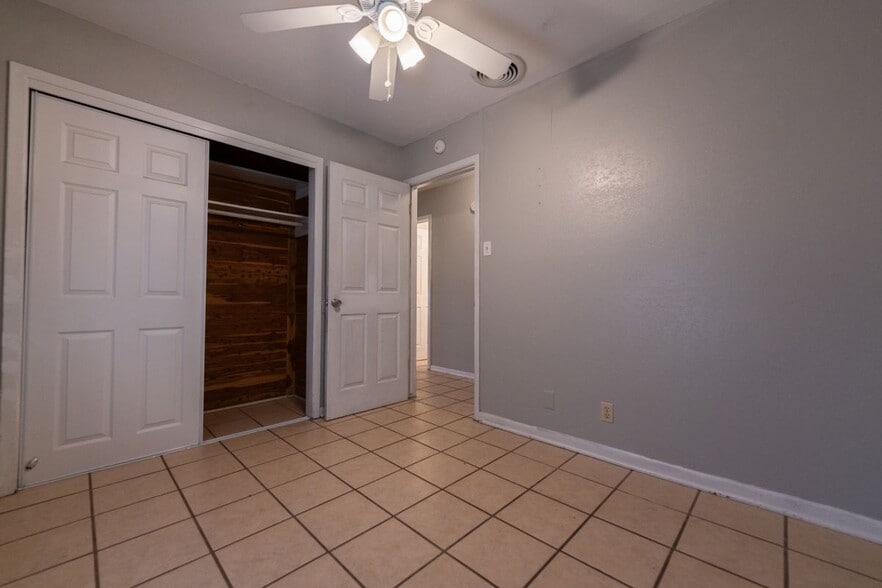 Building Photo - 1719 Austin St