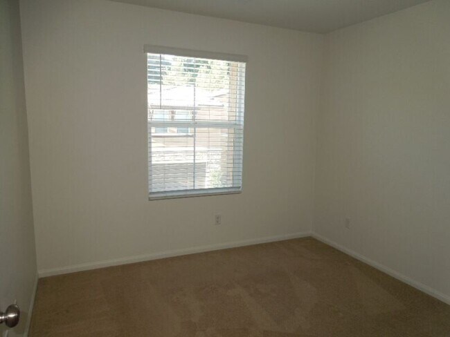 Building Photo - 42640 Indigo Pl