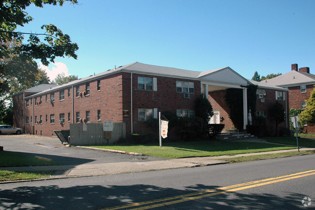 Primary Photo - Rose Garden Apartments