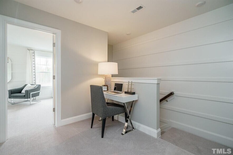 Building Photo - 2806 Austin Fls Sta