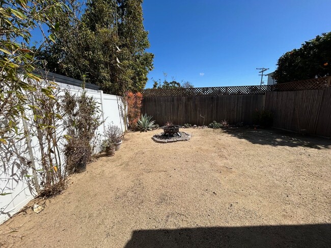 Building Photo - Charming 3-Bedroom HOUSE in Prime Carlsbad...