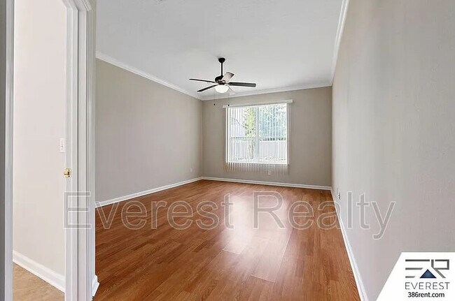 Building Photo - 47 Bassett Ln