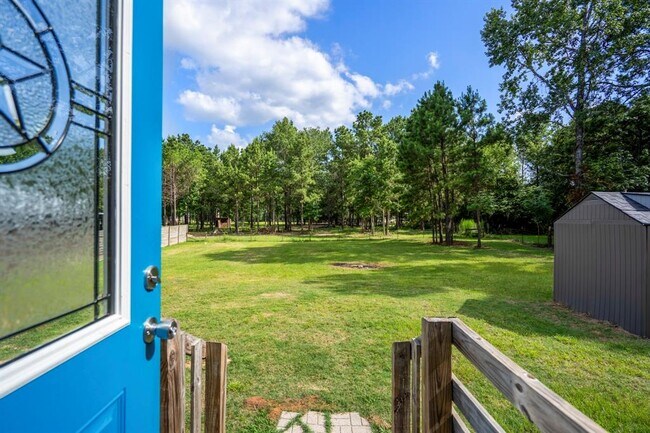 Building Photo - 11419 Leonidas Horton Rd