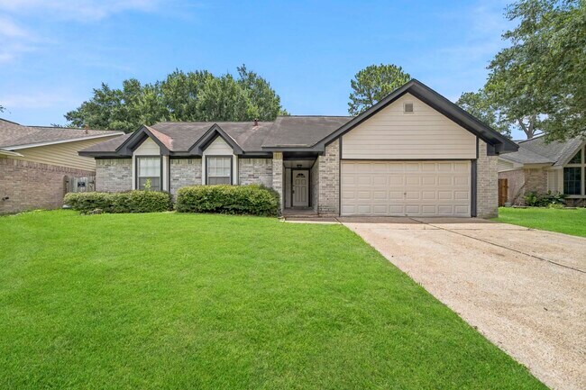 Building Photo - 22039 Rivermead Dr