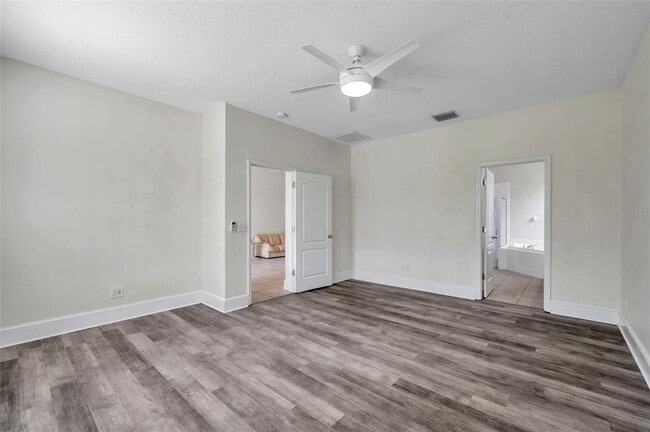 Building Photo - 1915 Fruitridge St