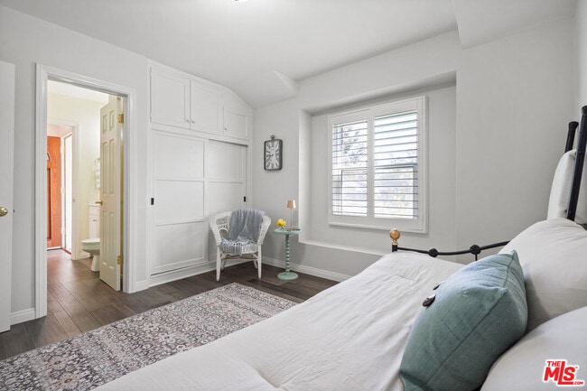 Building Photo - 4875 Bluebell Ave