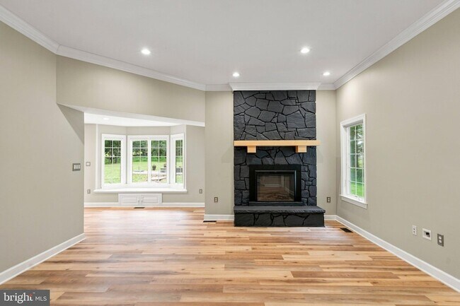 Building Photo - 41433 Red Hill Rd