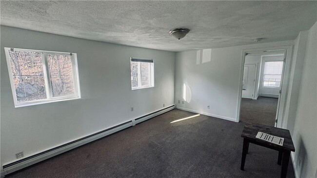 Building Photo - 968 Plainfield St