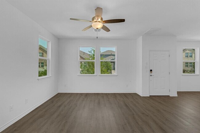 Building Photo - 116 Watkinville Rd