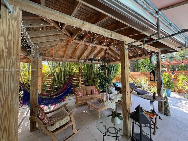 Building Photo - 9412 SW 127th Ave