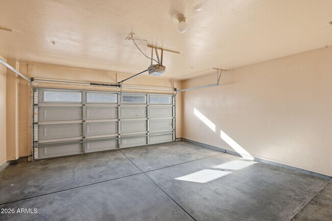 Building Photo - 15818 N 25th St