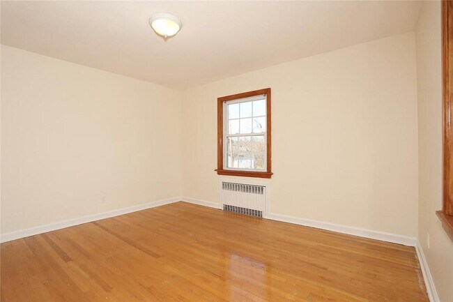 Building Photo - 1 Rockland Ave