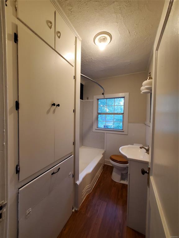 Building Photo - 227B Doster St