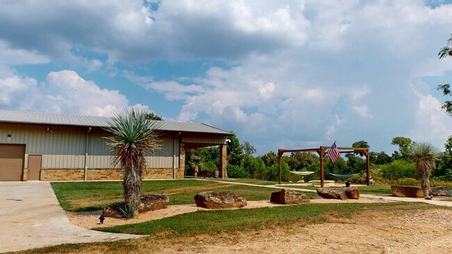 Building Photo - 8261 Nemec Ln