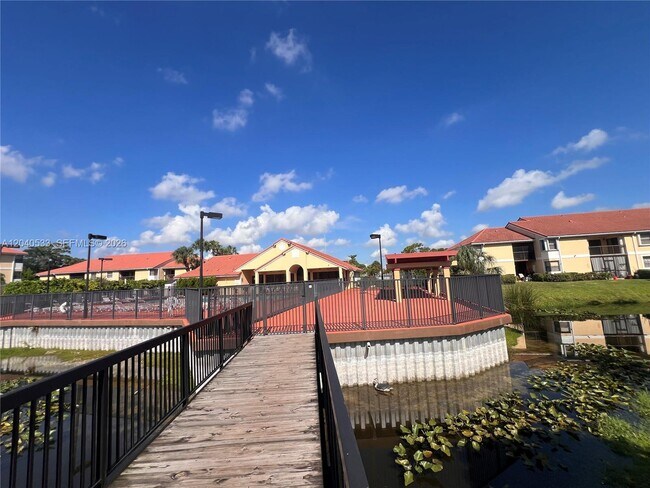 Building Photo - 5661 Riverside Dr