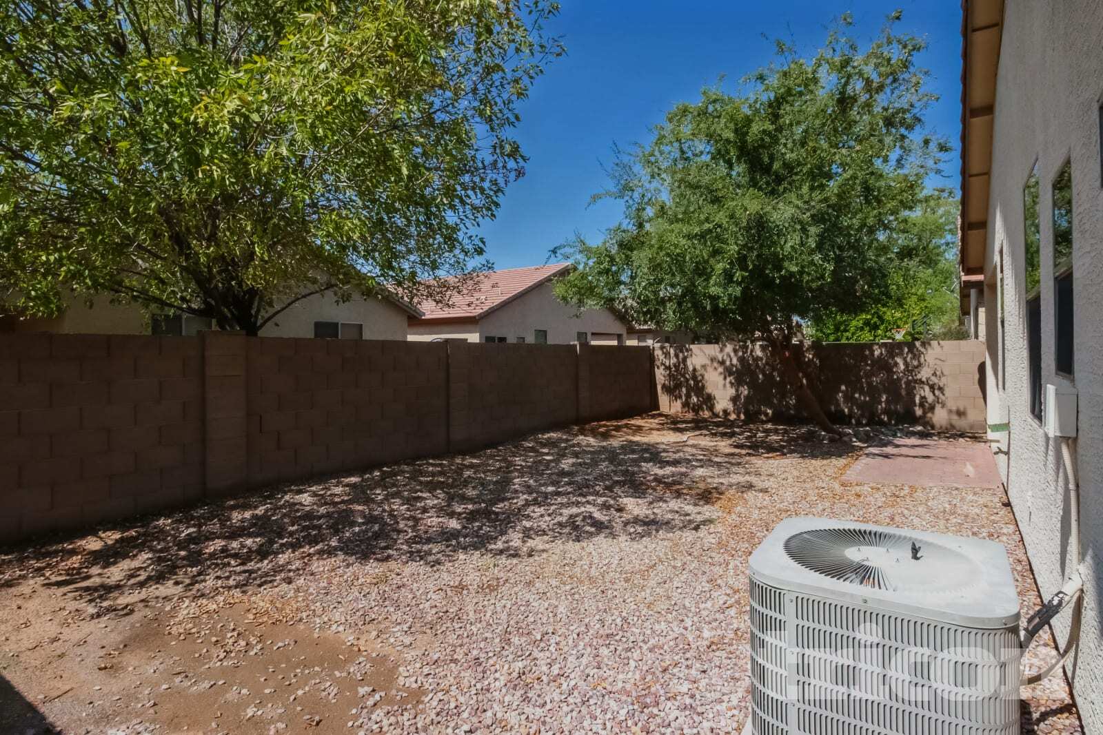 Building Photo - 12519 W Estero Ln