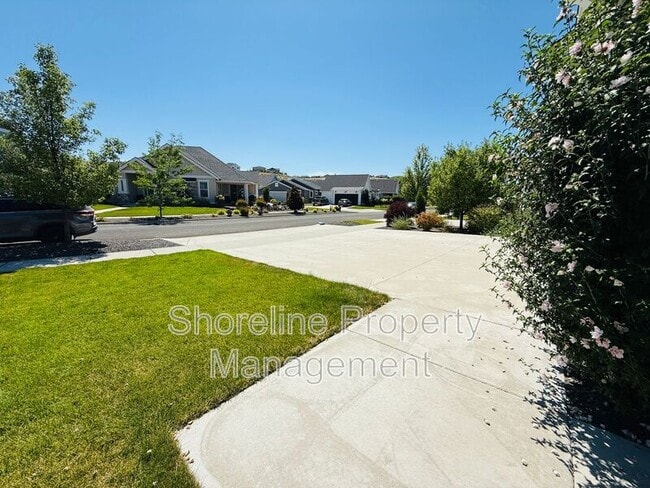Building Photo - 4014 W Farm View Dr