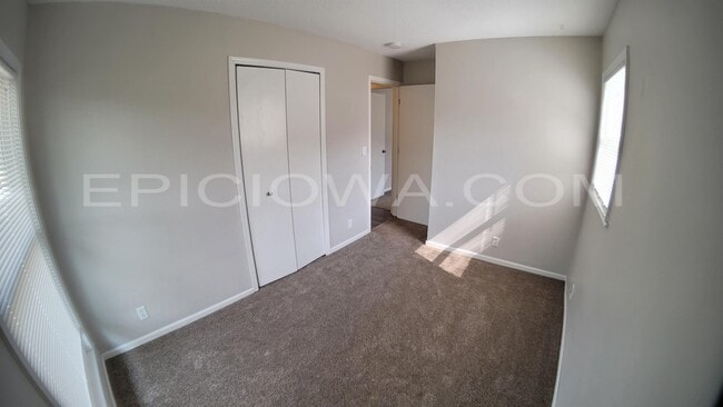 Building Photo - 5808 Underwood Ave SW