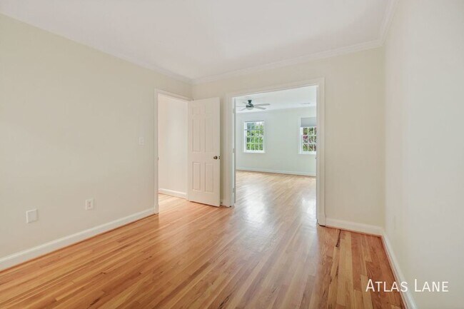 Building Photo - Professionally Managed Home In Gated  Comm...