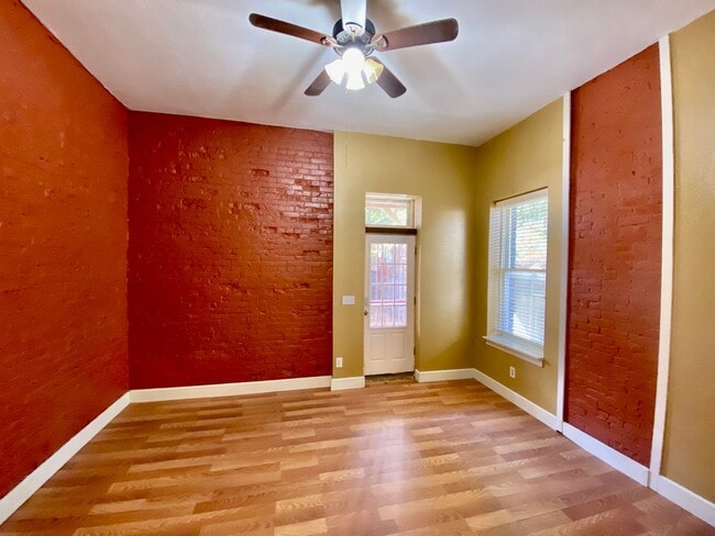 Building Photo - Stylish LowerTown Loft Living in the Heart...