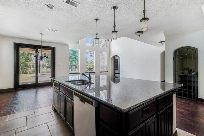 Building Photo - 26 S Swanwick Pl