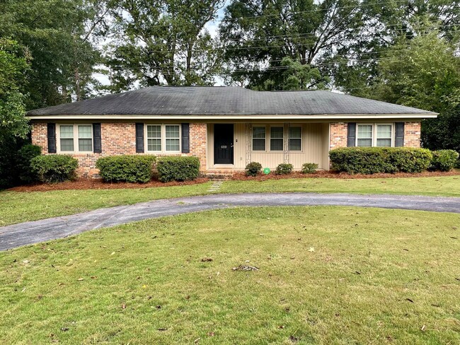 Primary Photo - Gorgeous home located behind the VA Hospital