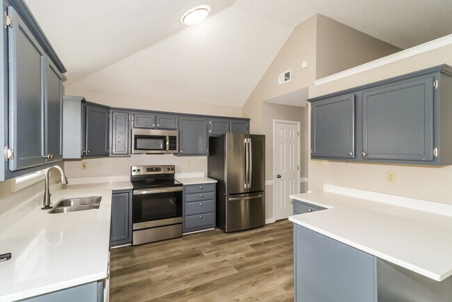 Building Photo - 8607 Sunnyvale St N