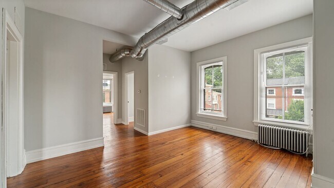 Building Photo - 201 W Barnard St