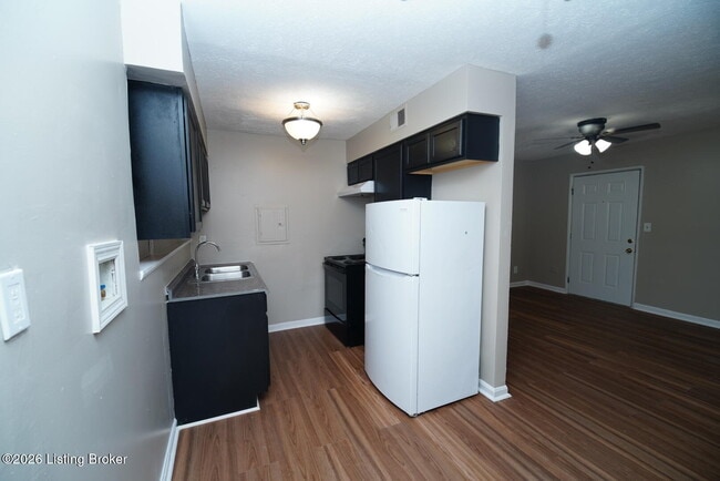 Building Photo - 1623 Brick Kiln Ln