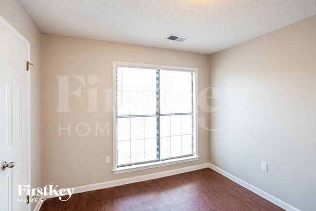 Building Photo - 4932 Water Fowl Ln