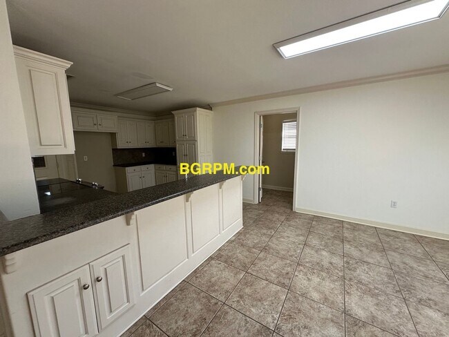 Building Photo - 3 Bed 2 Bath in Jacksonville