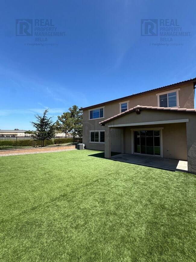 Building Photo - Cul-De-Sac Home in Heritage Lake Featuring Downstairs Bedroom & Bath + Loft