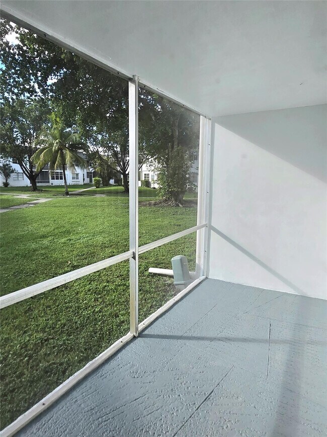 Building Photo - 6503 Winfield Blvd