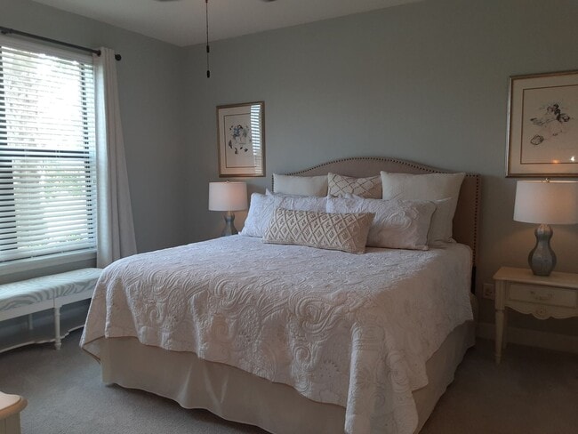 Building Photo - Seasonal/short term turnkey furnished Incredible 2/2 with den ground floor condo in resort Esplan...