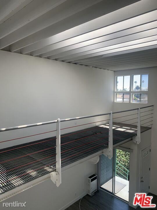 Building Photo - 4 br, 2 bath House - 915 Broadway St Apt 3