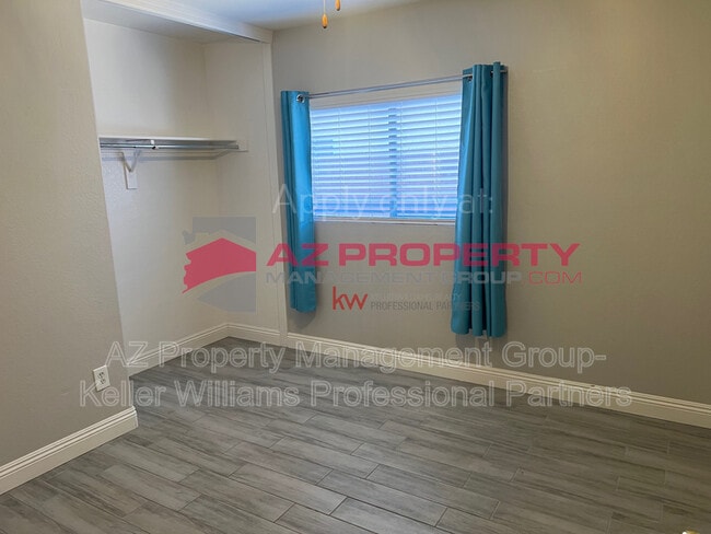 Building Photo - 11329 E Elena Ave