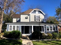 Building Photo - Studio apartment in Historical Burlington